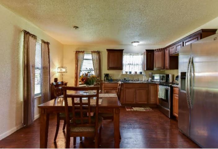 Austin Escape Bed & Breakfast Cedar Creek ภายนอก รูปภาพ